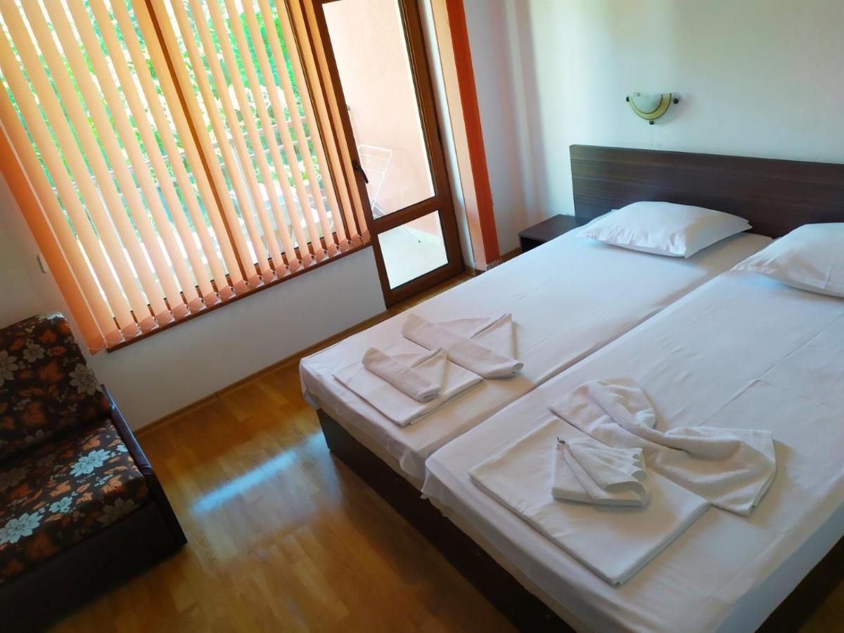 Adri Guest House Nessebar Eksteriør billede