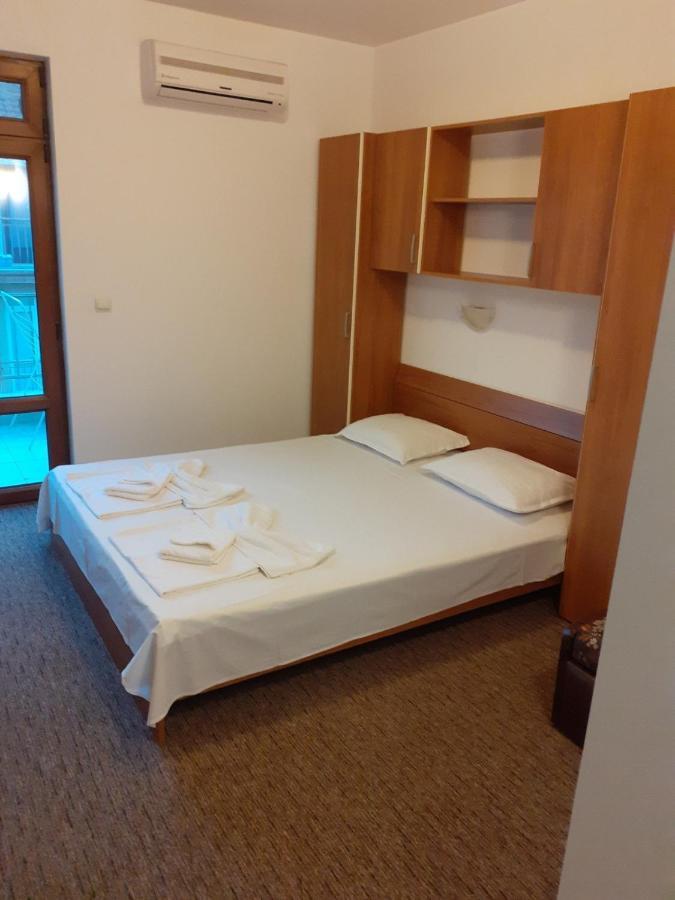 Adri Guest House Nessebar Eksteriør billede
